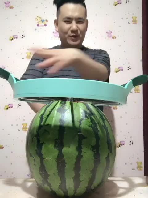 张哈哈吃瓜,揭秘娱乐圈幕后故事